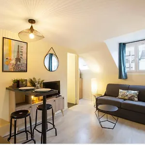 Sttudio Champs Elysees Apartamento Paris